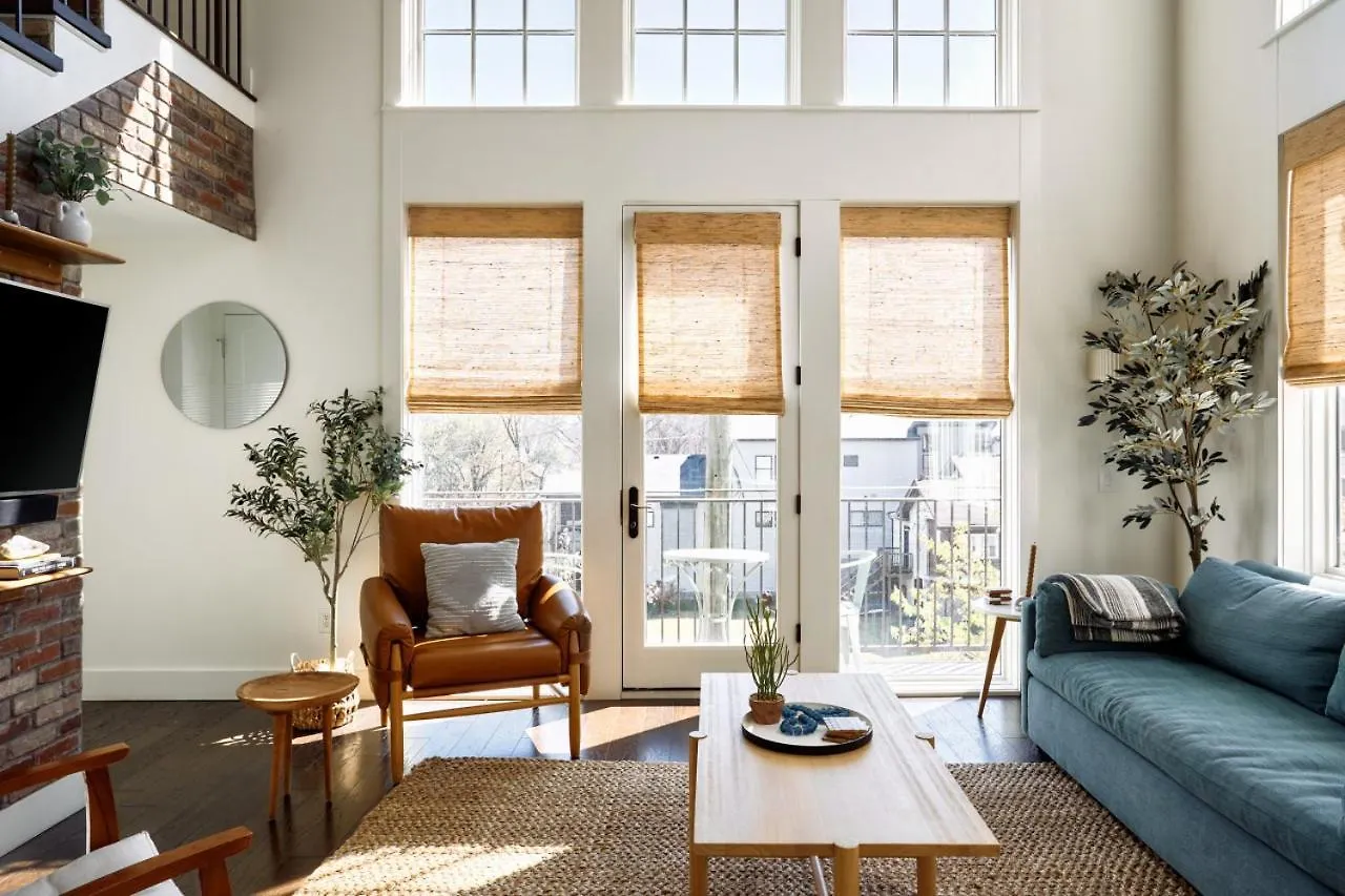The Third Coast Apartment Nashville