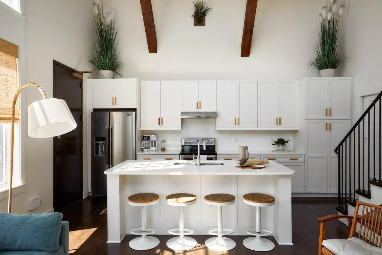 The Third Coast Apartment Nashville